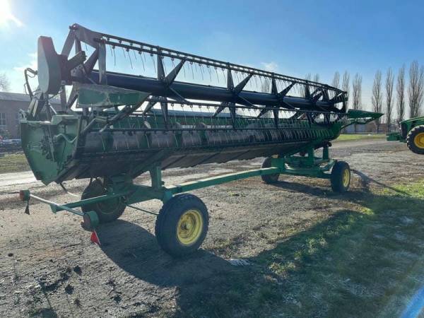 Жатка зерновая John Deere 622R (2015)