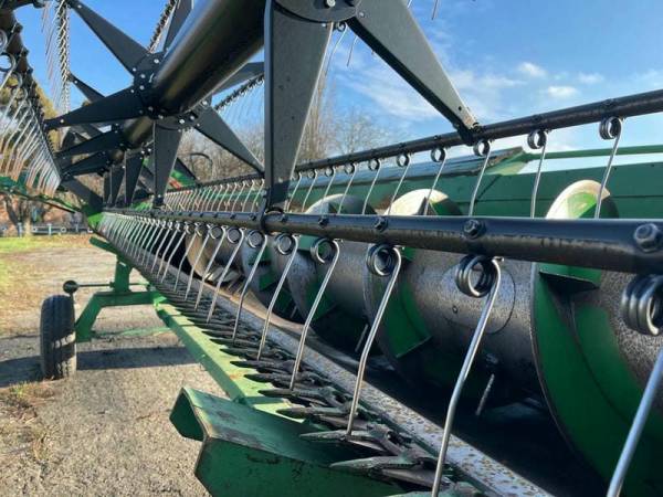 Жатка зерновая John Deere 622R (2015)