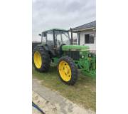 Трактор John Deere 2650