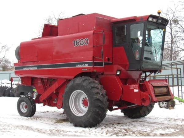 Комбайн Case IH 1680 (1993)