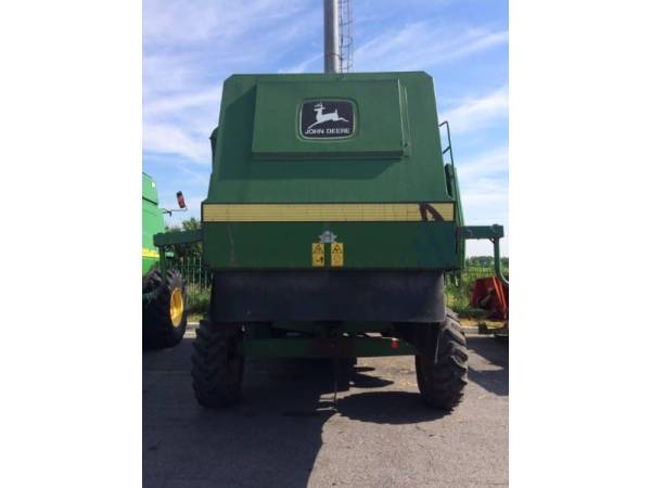 Комбайн John Deere 2264 (2001)