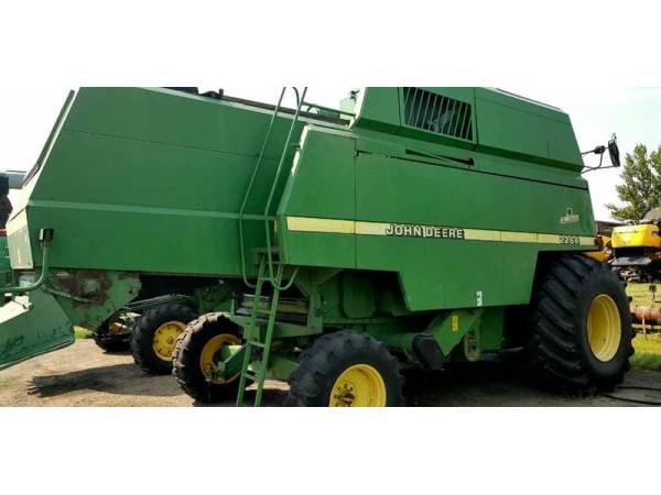 Комбайн John Deere 2264 (1999)