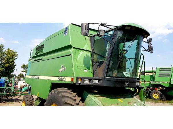 Комбайн John Deere 2264 (1999)