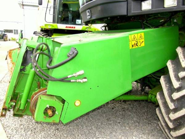 Комбайн John Deere 2264 (2000)