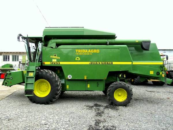 Комбайн John Deere 2264 (2000)