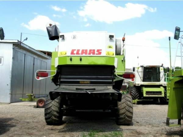 Комбайн Claas Lexion 460 TT (2000)