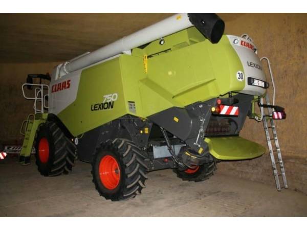 Комбайн Claas Lexion 750 (2011)