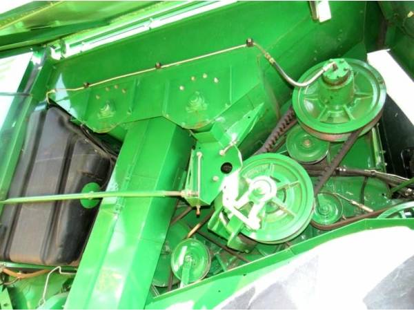 Комбайн John Deere 9600 (1992)