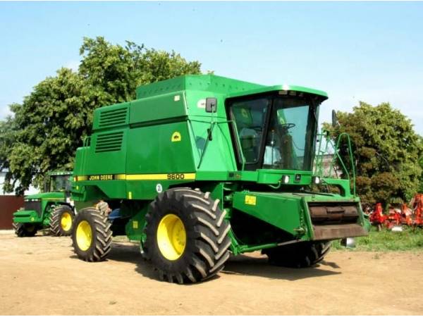 Комбайн John Deere 9600 (1992)