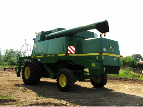 Комбайн John Deere 9600 (1992)