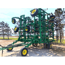 Полевой культиватор John Deere 2200 (2012)