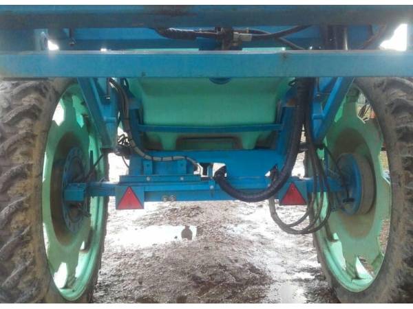 Причіпний обприскувач Berthoud Racer Ex 2500 L (2002)