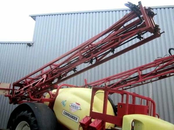 Причіпний обприскувач Hardi Commander 2800 (2000)