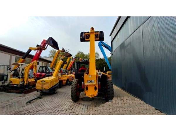 Навантажувач JCB 531 70 (2015)