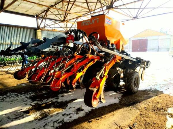 Посівний комплекс Mzuri Pro-Til 4T (2015)