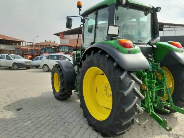 Трактор John Deere 6330 (2011)