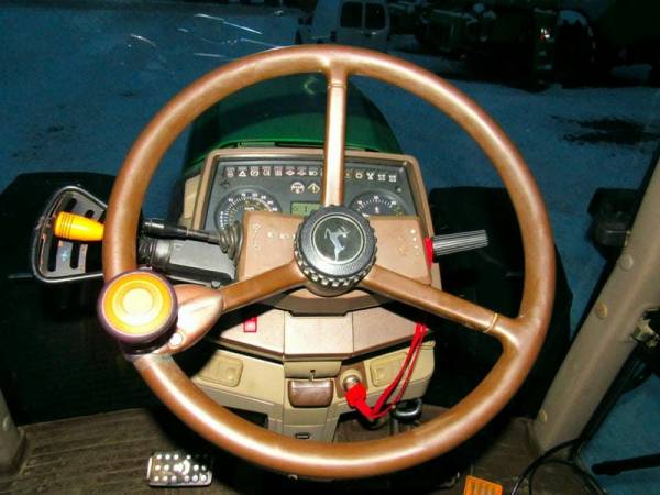Трактор John Deere 6920 (2006)