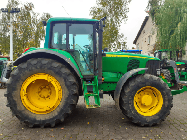 Трактор John Deere 6920 (2003)