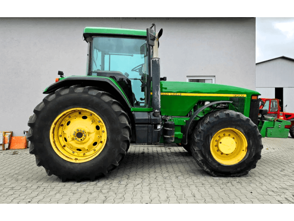 Трактор John Deere 8300  (1999)