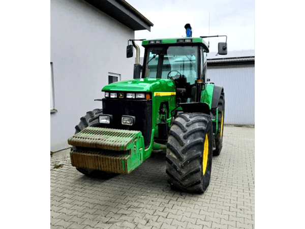 Трактор John Deere 8300  (1999)