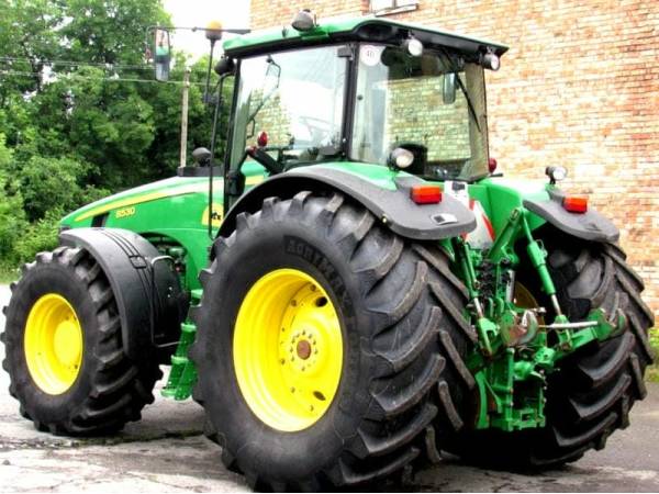 Трактор John Deere 8530 (2008)