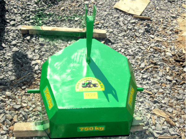 Противагу Tridaagro Dambo 750 (2019)