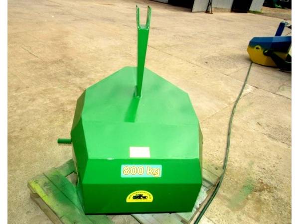 Противагу Tridaagro Dambo 800 (2018)