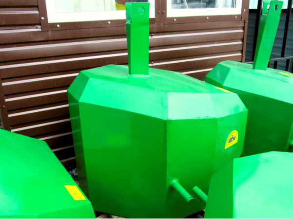 Противагу Tridaagro Dambo 800 (2018)