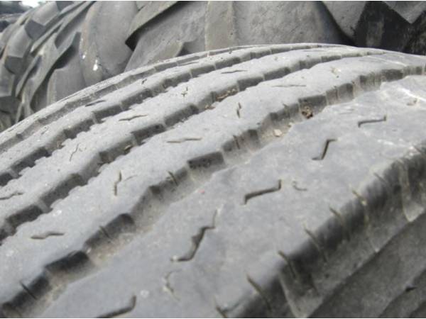 Шина Bridgestone 285/70 R 19.5 