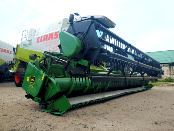 Жатка John Deere 925F (1993)