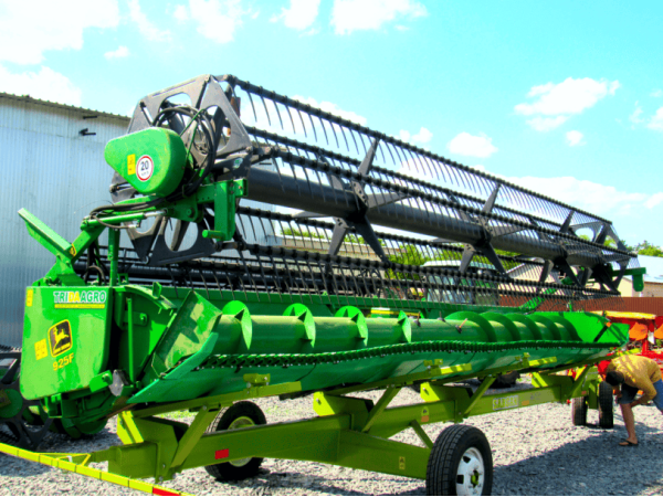 Жатка John Deere 925F (1990)