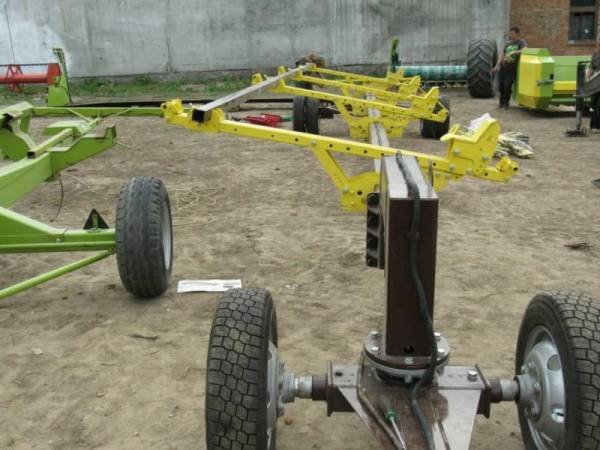 Універсальна двовісний візок Sunfloro (2017)