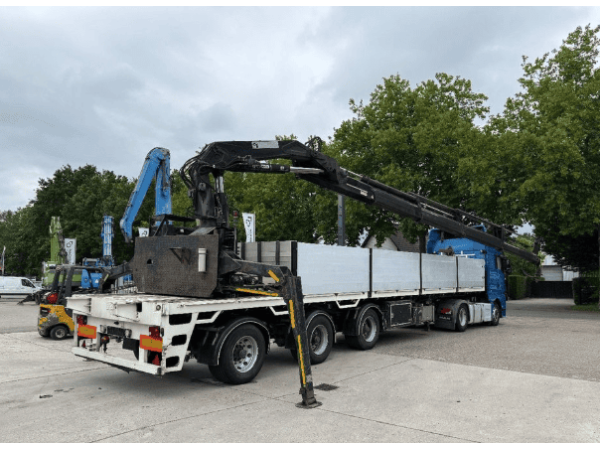 Напівпричіп Floor HIAB 33 TM (2005)