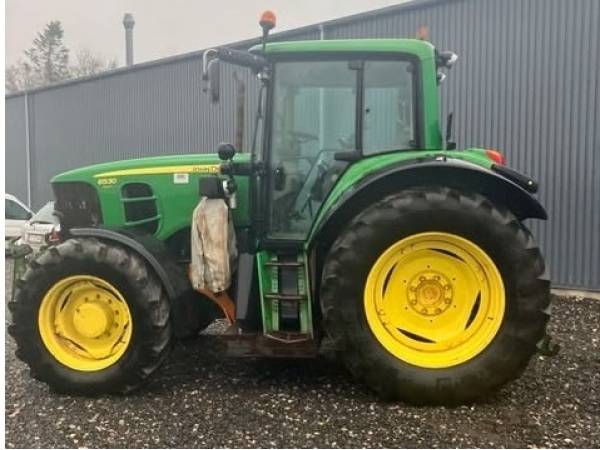 Трактор John Deere 6530 Premium (2004)