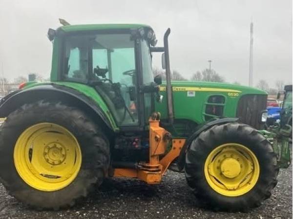Трактор John Deere 6530 Premium (2004)