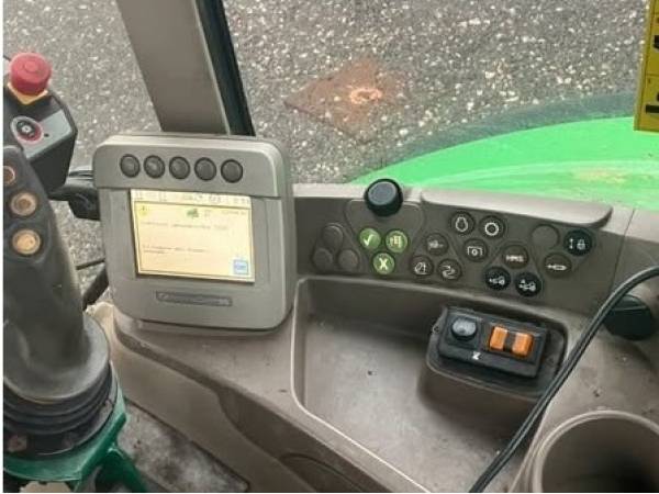 Трактор John Deere 6530 Premium (2004)