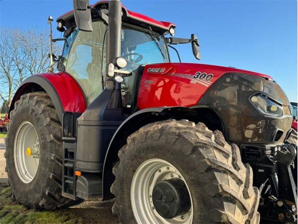 Трактор Case IH OPTUM 300 CVX (2019)