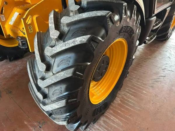 Навантажувач JCB 535-95 (2010)