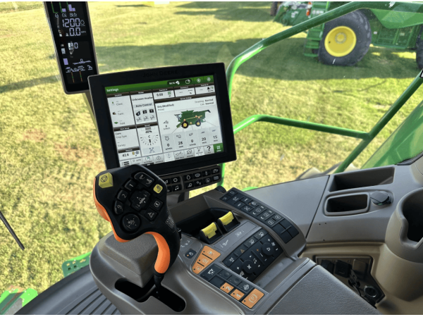 Комбайн John Deere S780 (2021)