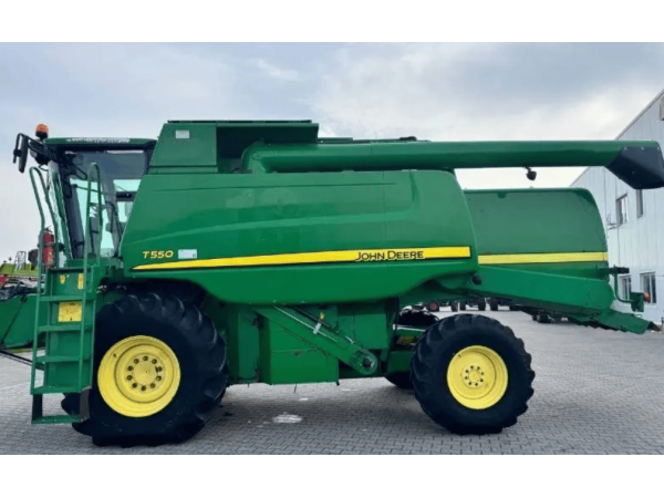 Комбайн John Deere T550 (2010)