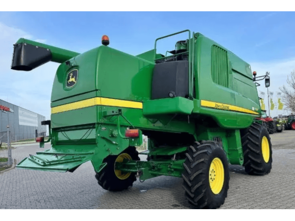 Комбайн John Deere T550 (2010)