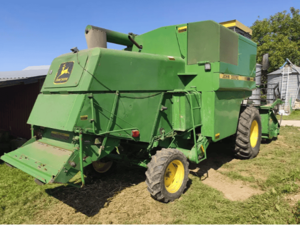 Комбайн John Deere 1133 (1991)