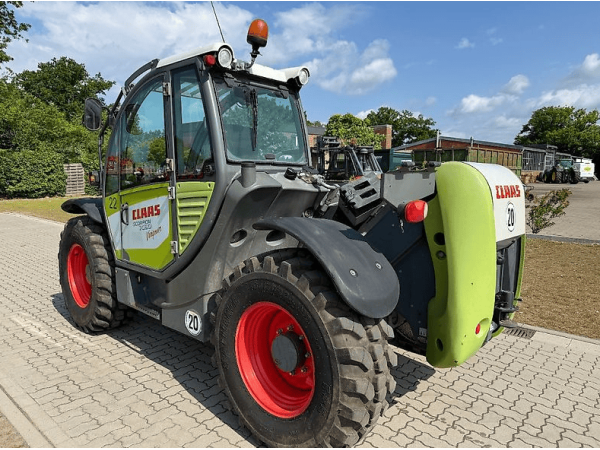 Навантажувач Claas Scorpion 7030 (2009)