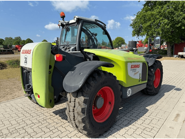 Навантажувач Claas Scorpion 7030 (2009)