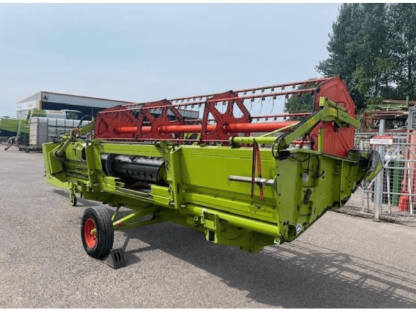 Комбайн Claas Avero 240 (2011)