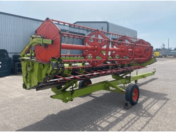 Комбайн Claas Avero 240 (2011)