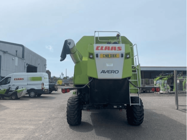 Комбайн Claas Avero 240 (2011)