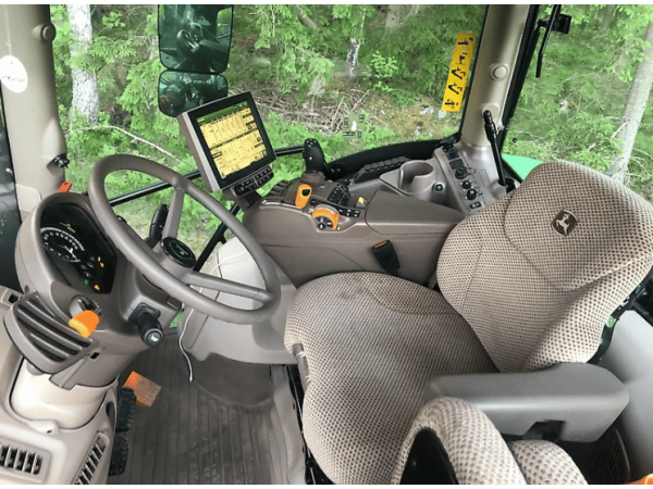 Трактор John Deere 6110R (2019)