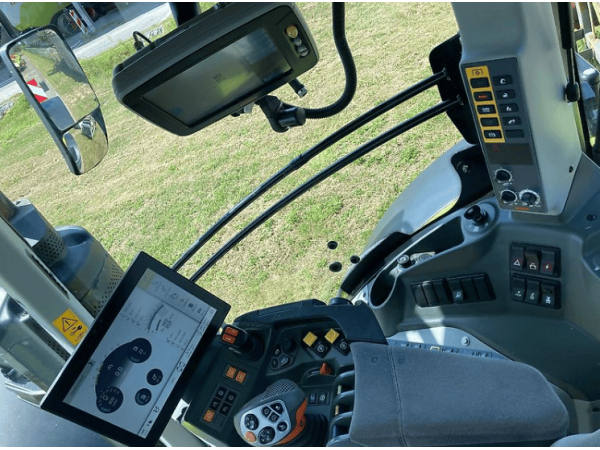Трактор Claas Axion 930 (2020)