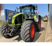 Трактор Claas Axion 930